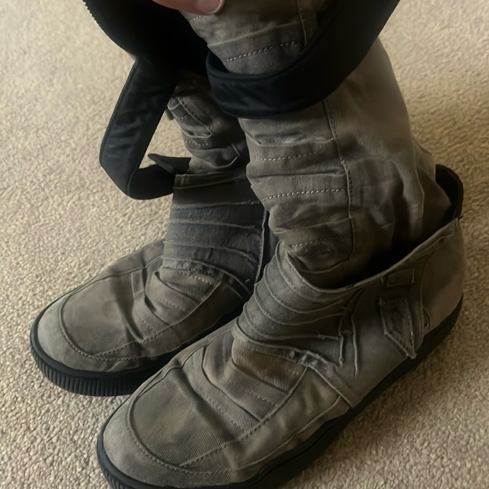 Demobaza boots